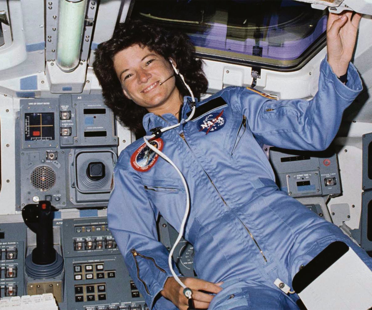 Mujeres en el espacio.