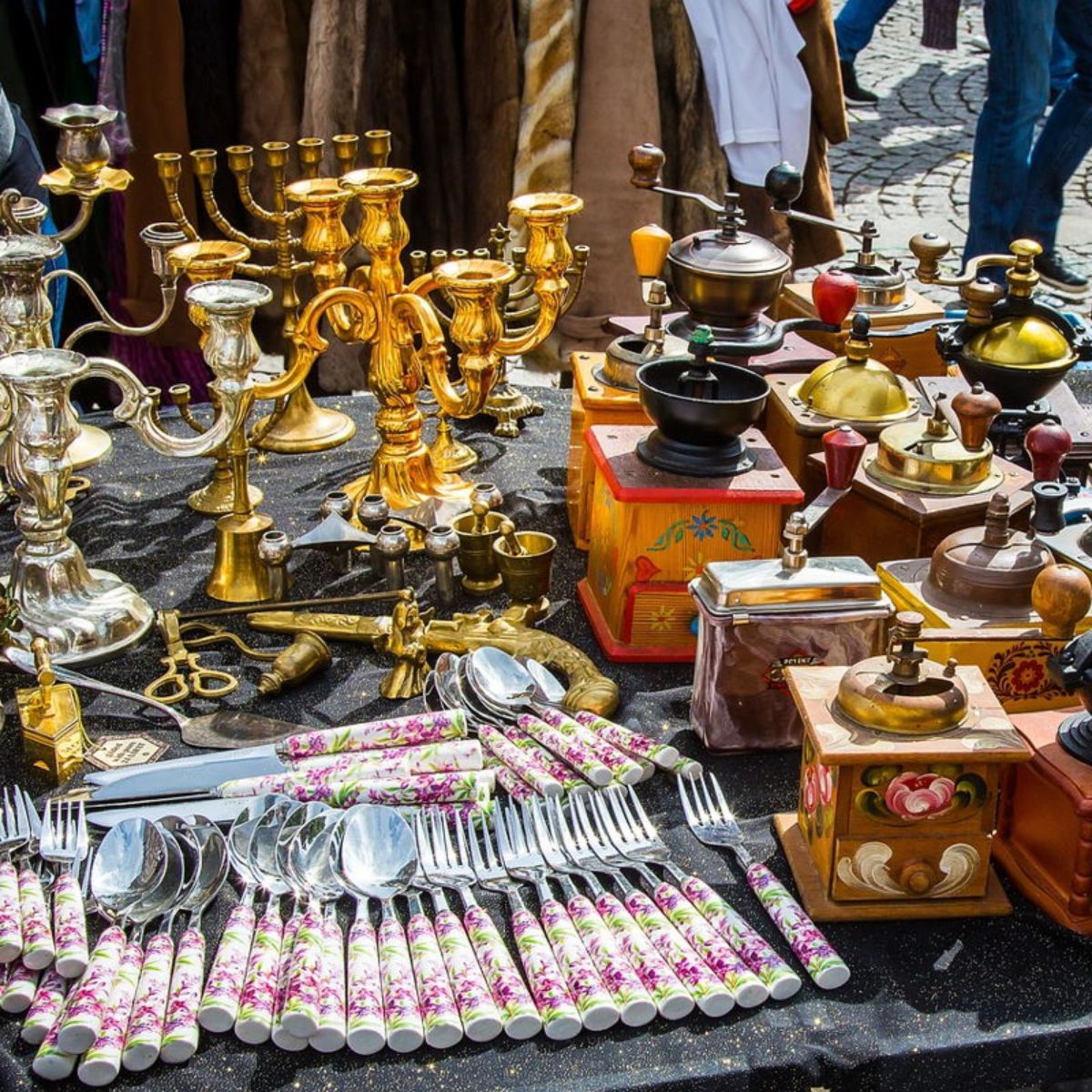 Mercado de antigüedades, una de las actividades poco comunes en Ciudad de México.