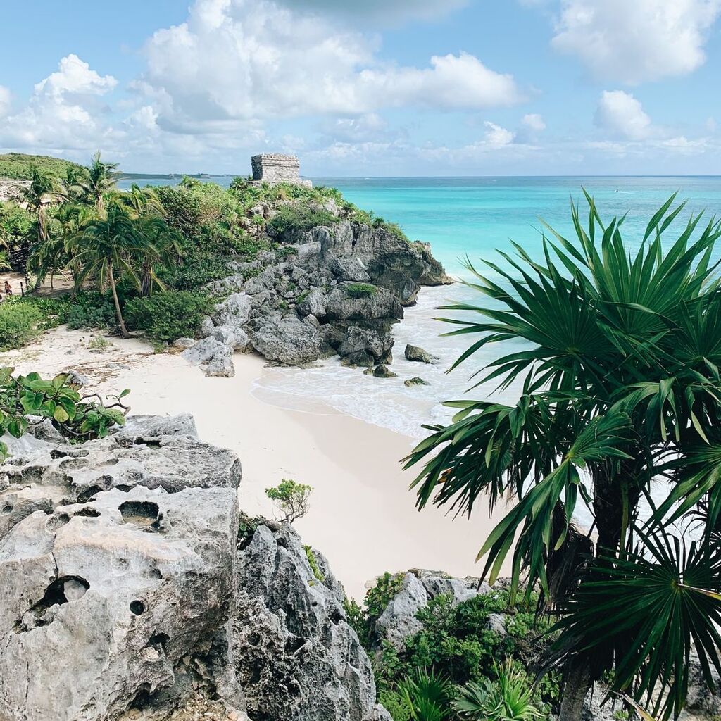 Destinos en México que sufren el fenómeno de la turistificación en Travel & Life: Tu Guía de Viajes y Estilo de Vida Playa en Tulum