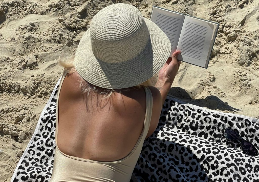 ¿Cómo vestirte si viajas a Europa en verano? aquí las piezas básicas