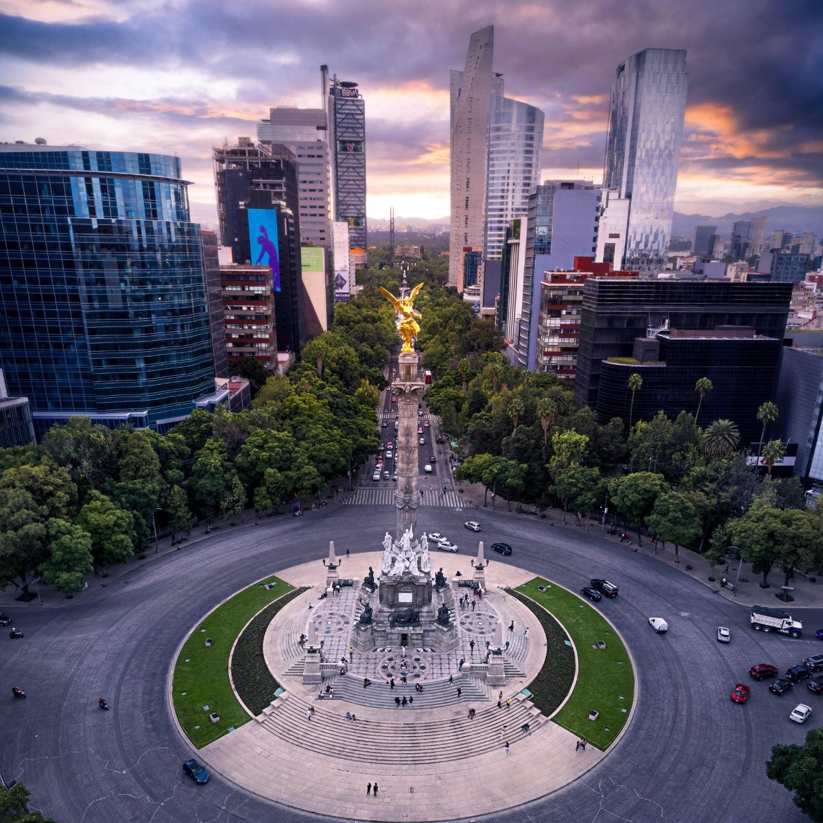 Destinos en México que sufren el fenómeno de la turistificación en Travel & Life: Tu Guía de Viajes y Estilo de Vida CDMX