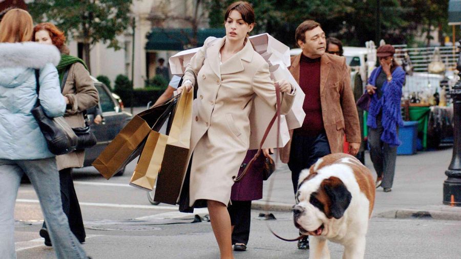 Las locaciones de "El Diablo Viste a la Moda" en Nueva York en Travel & Life: Tu Guía de Viajes y Estilo de Vida Anne Hathaway en El diablo viste a la moda