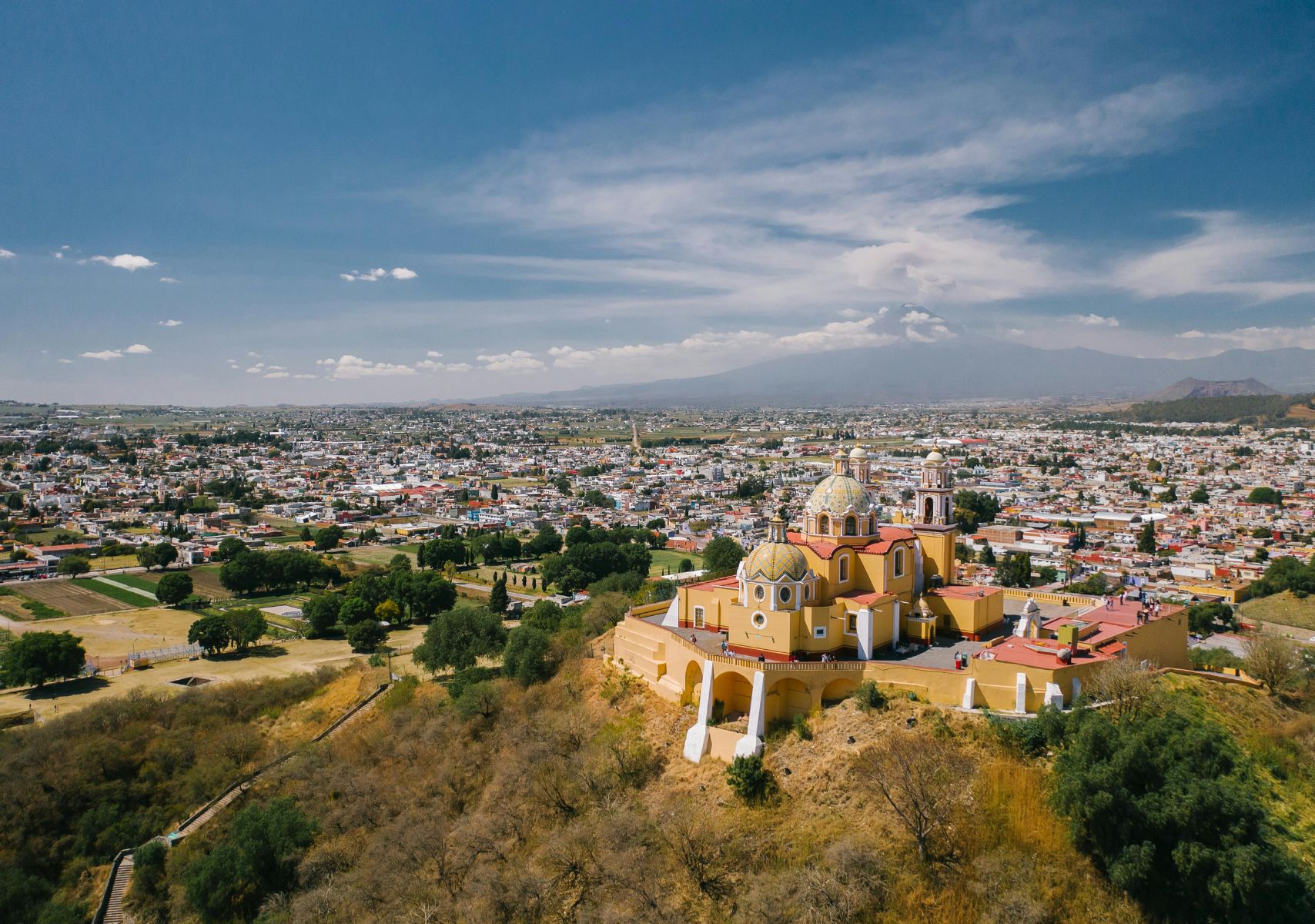 Escápate este 15 de septiembre: 5 destinos cerca de CDMX para celebrar en Travel & Life: Tu Guía de Viajes y Estilo de Vida Cholula, Puebla.