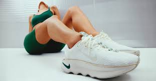 Los mejores 6 pares de tenis para viajar y romper diario tu récord de pasos en Travel & Life: Tu Guía de Viajes y Estilo de Vida Los mejores 6 pares de tenis para viajar y romper diario tu récord de pasos en Travel & Life: Tu Guía de Viajes y Estilo de Vida