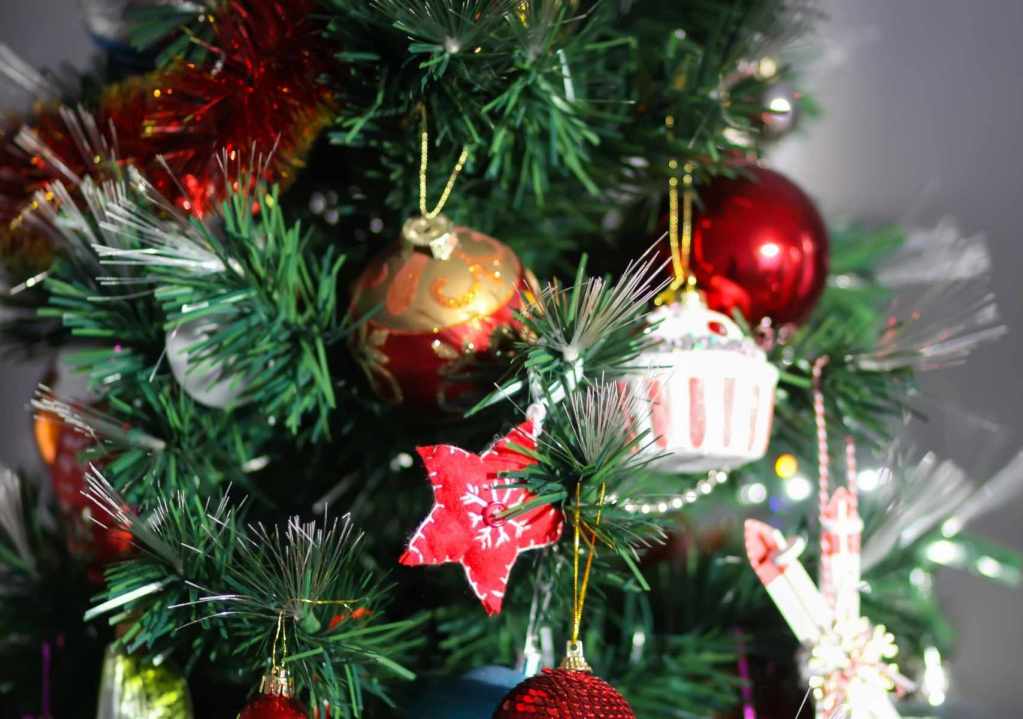 ¿Natural o artificial? Te decimos cual es la mejor opción para tu árbol de Navidad en Travel & Life: Tu Guía de Viajes y Estilo de Vida ¿Natural o artificial? Te decimos cual es la mejor opción para tu árbol de Navidad en Travel & Life: Tu Guía de Viajes y Estilo de Vida