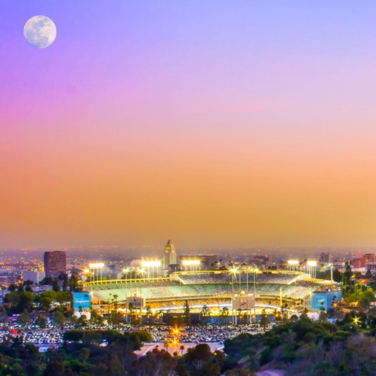 Guía de viaje en Los Ángeles para los amantes del deporte en Travel & Life: Tu Guía de Viajes y Estilo de Vida skyline estadio de los dodgers