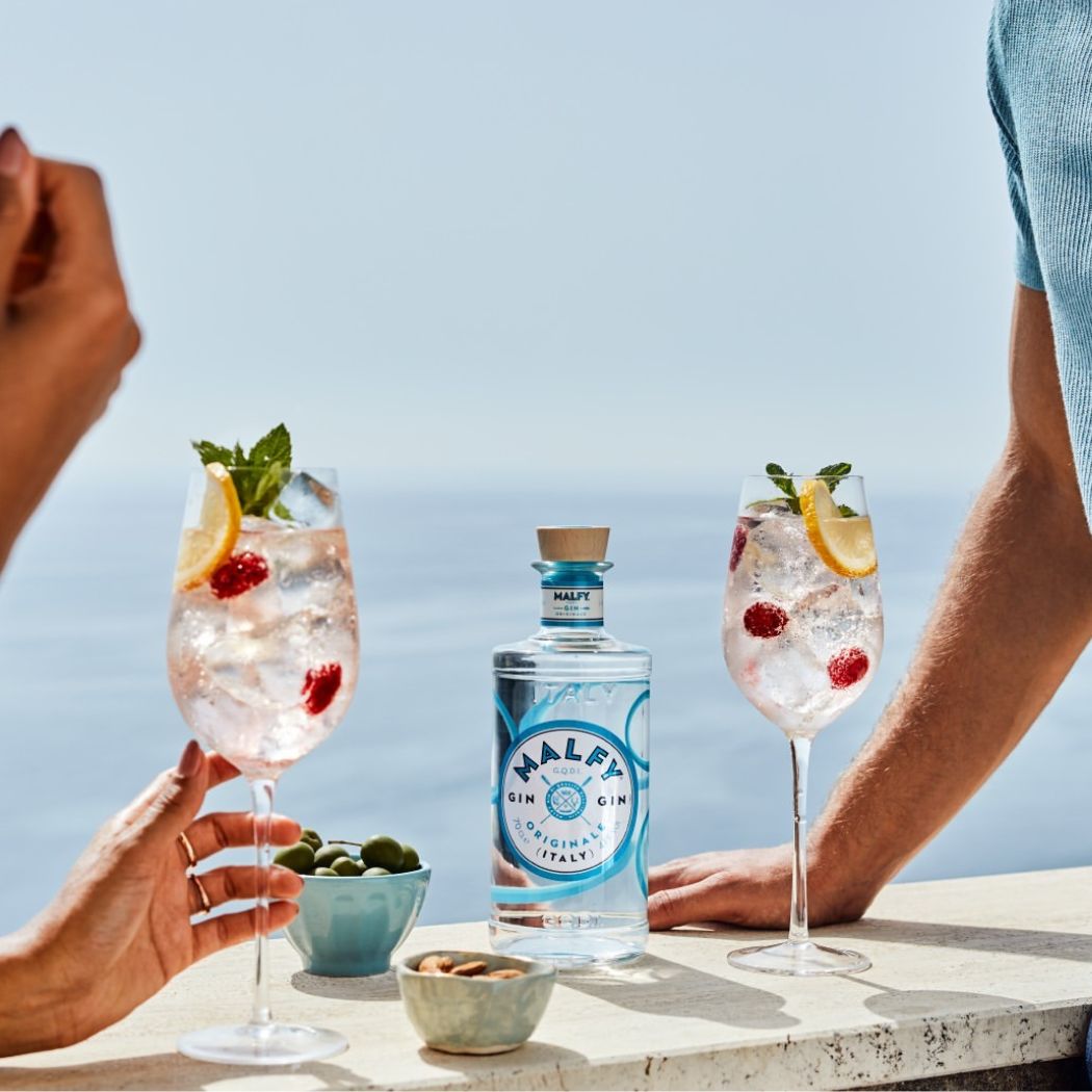 Malfy Gin, el ginebra que transporta a las costas italianas en Travel & Life: Tu Guía de Viajes y Estilo de Vida Malfy Gin Originale ginebra italia
