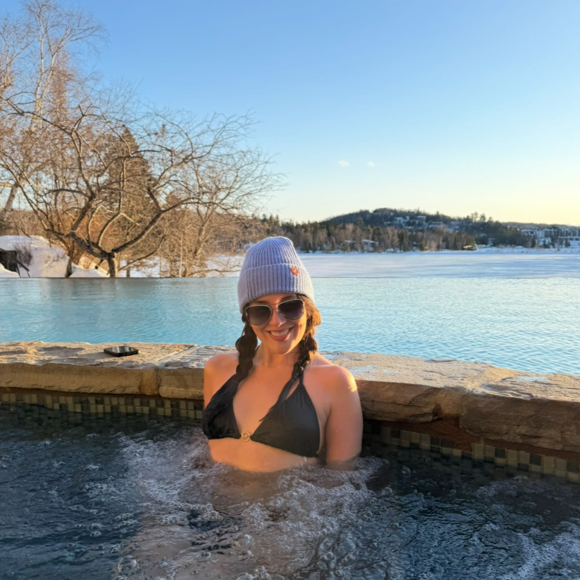 Quebec en invierno: el destino perfecto para un viaje de amigas entre nieve, spa y aventura en Travel & Life: Tu Guía de Viajes y Estilo de Vida Quebec en invierno: el destino perfecto para un viaje de amigas entre nieve, spa y aventura en Travel & Life: Tu Guía de Viajes y Estilo de Vida