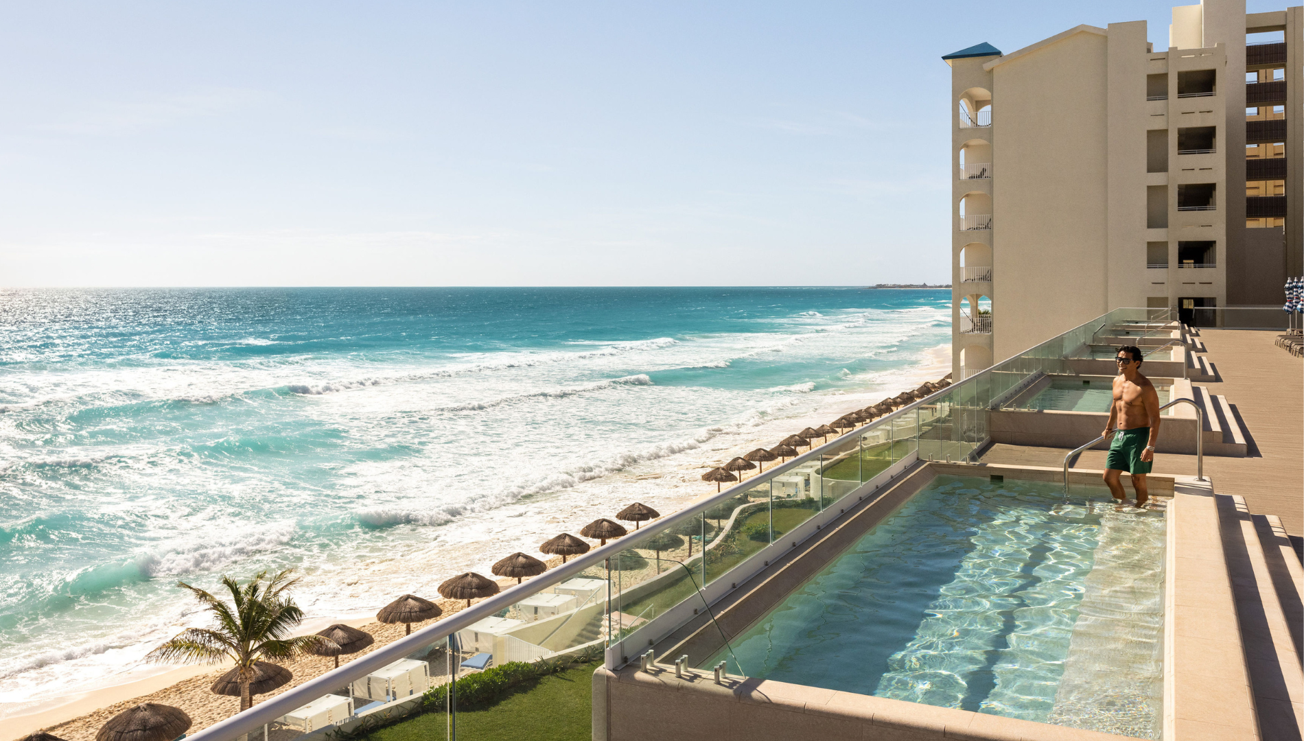 Así se vive el verano dentro de Hilton Cancun Mar Caribe All-Inclusive Resort